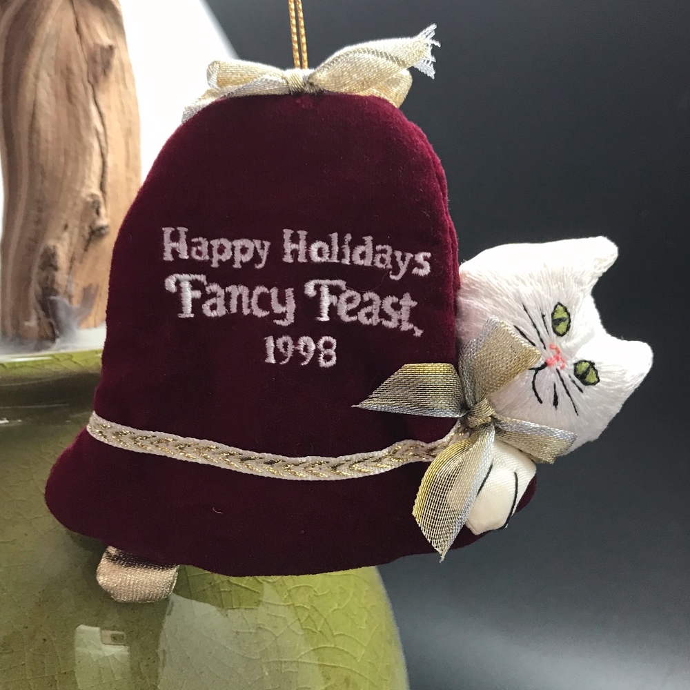 1998 Fancy Feast Collectible Christmas Ornament